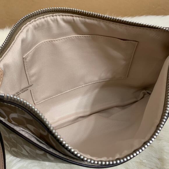 COACH Light Khaki/Beige PEYTON DREAM C Signature PVC EW Swing Pack XBody F51364 - Picture 13 of 16